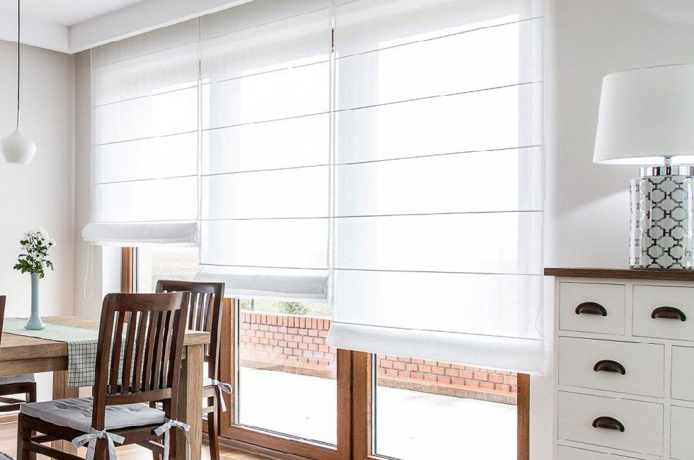 римские шторы на кухню